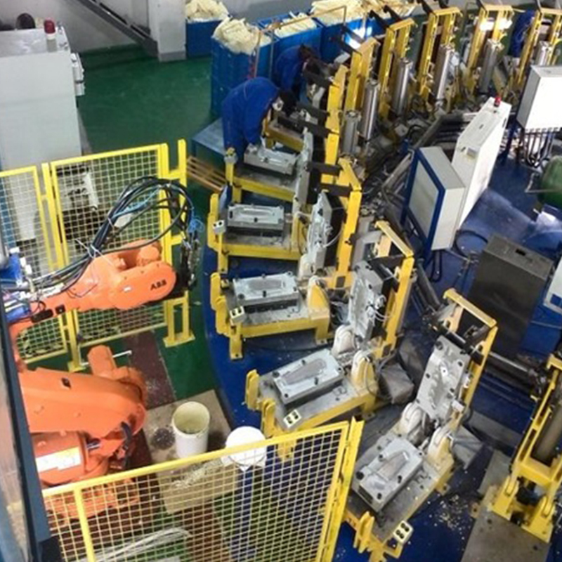 Линия вспенивания автомобильных подлокотников